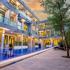 Rainforest Hotel By Nsun